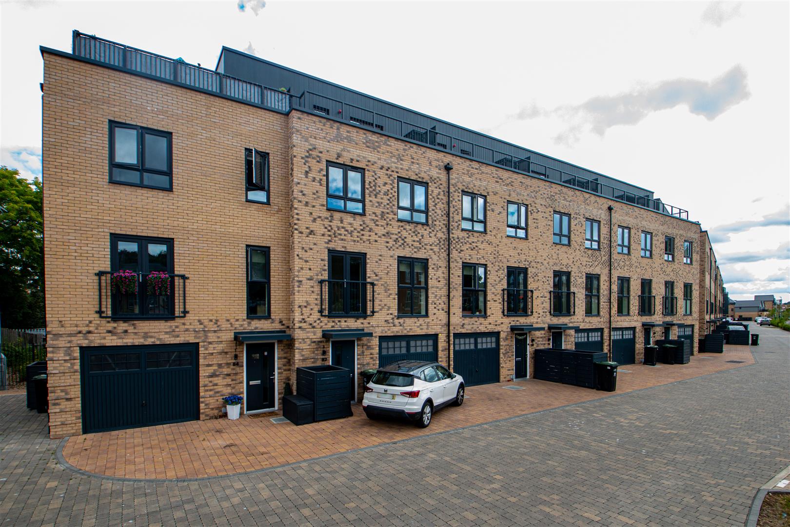 3 bed property in Charles English Close, Ipswich